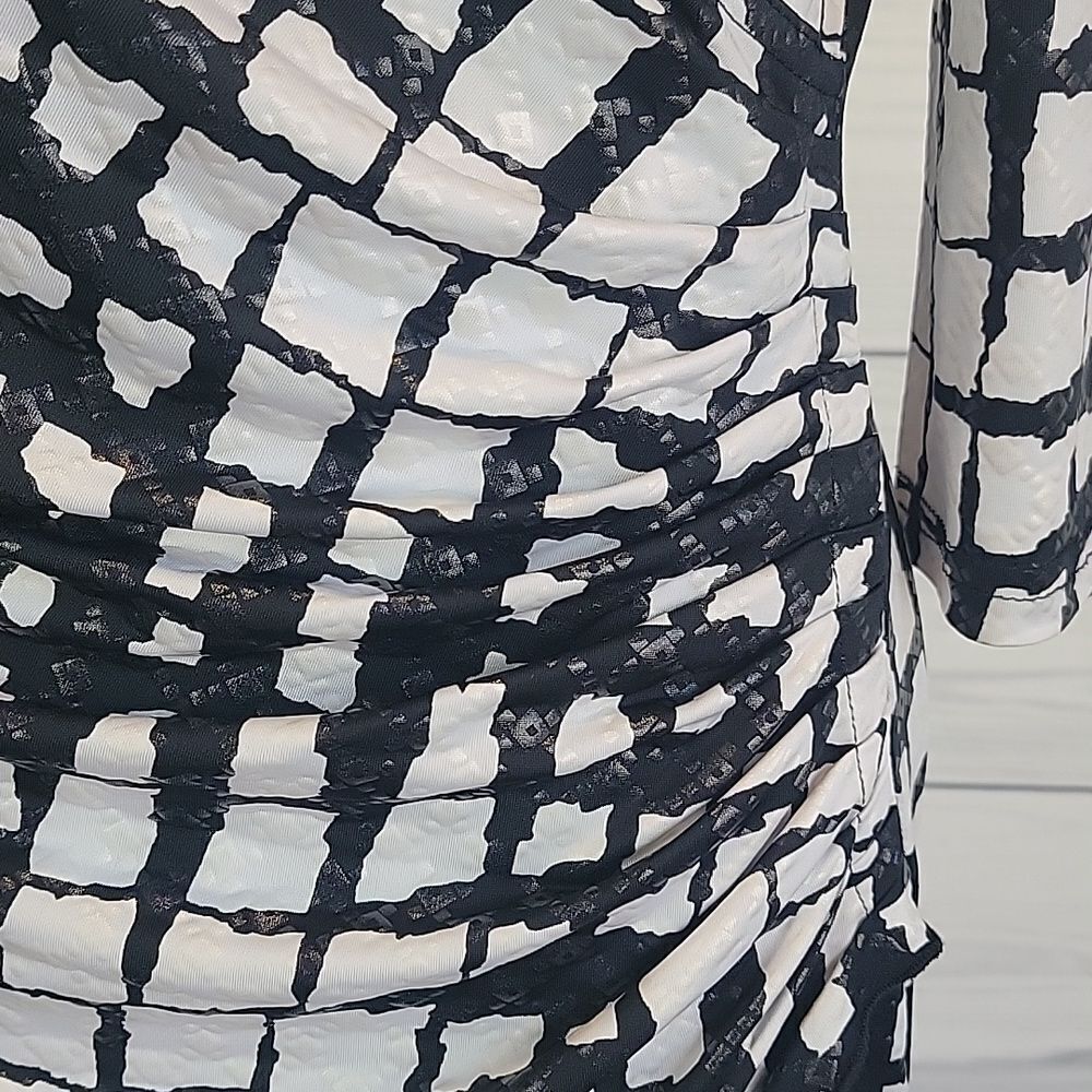 Joseph Ribkoff black and white geo print faux wrap midi dress Women's Size 4 - Picture 5 of 11